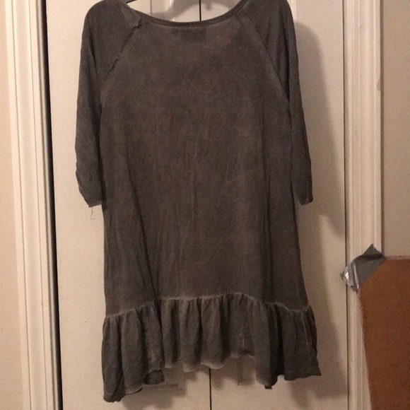 super cute dark grey half sleeved top - Picture 2 of 2
